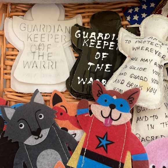 Military Angels And Finger Puppet Template Craft Lot - Picture 5 of 7